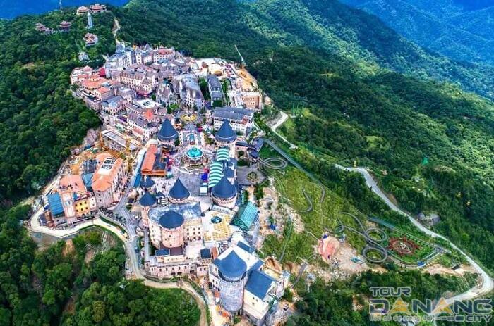 One of the unmissable experiences at Ba Na Hills is the journey on its state-of-the-art cable car sy...