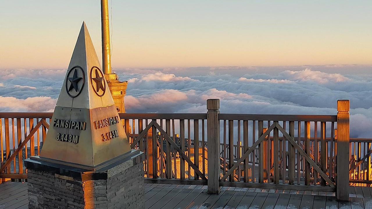 At the heart of Cat Cat Village lies the majestic Tiên Sa Waterfall, a shimmering white ribbon casca...