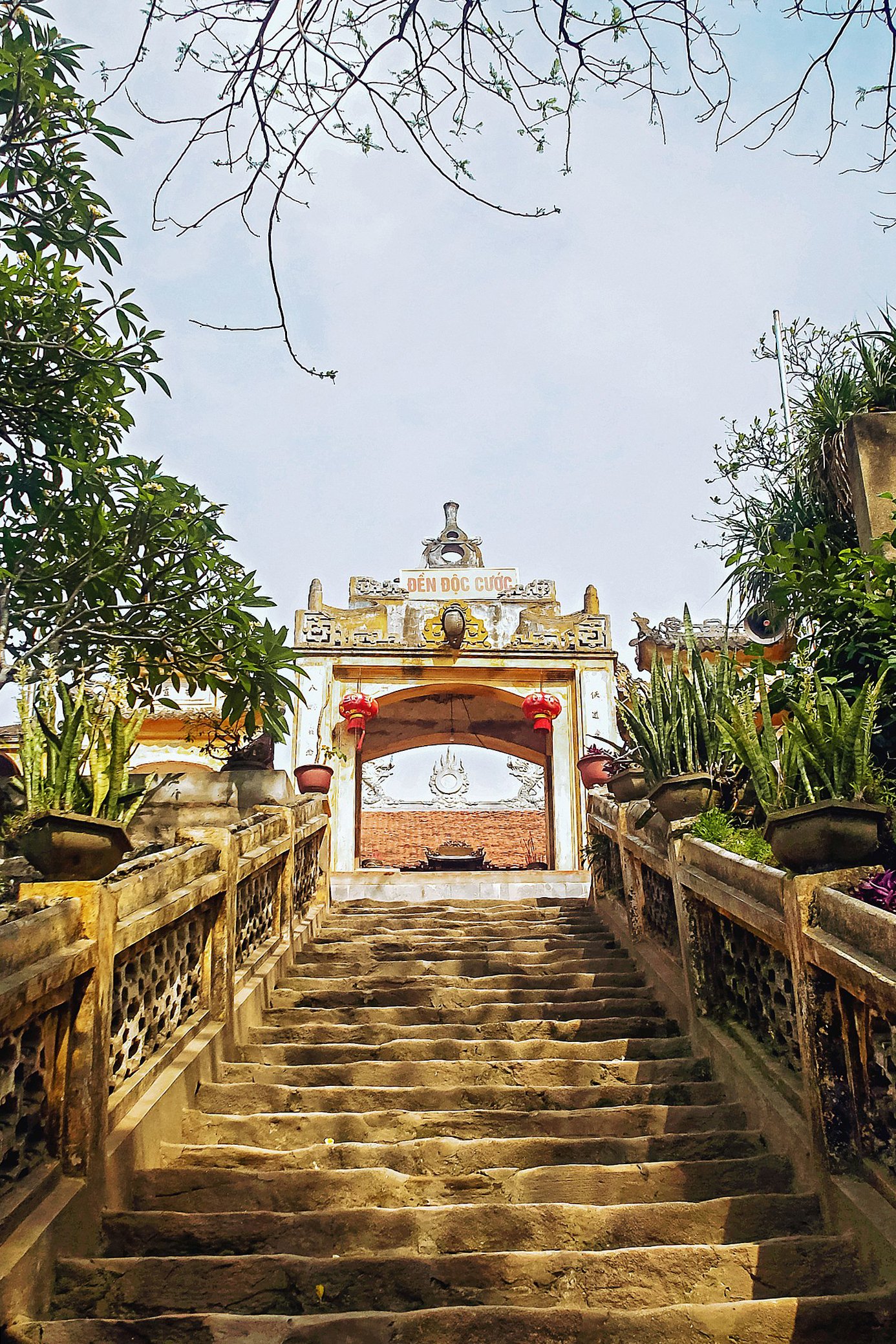 Đền Độc Cước, majestically situated on the peak of Co Giai mountain, is one of the most sacred spiri...