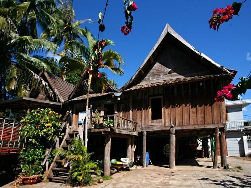 Buôn Đôn's climate distinctly divides into two seasons. The rainy season (May - November) brings lus...