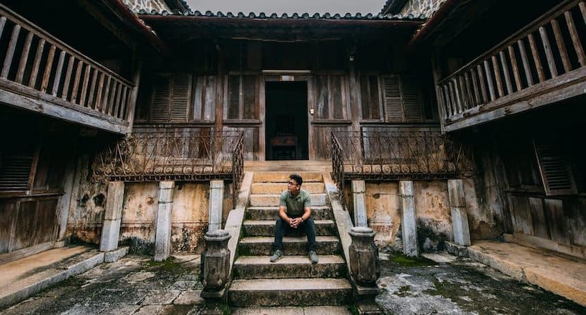 Majestically situated on a turtle-shaped hill in Xa Phin commune, Dong Van district, the Hmong King'...