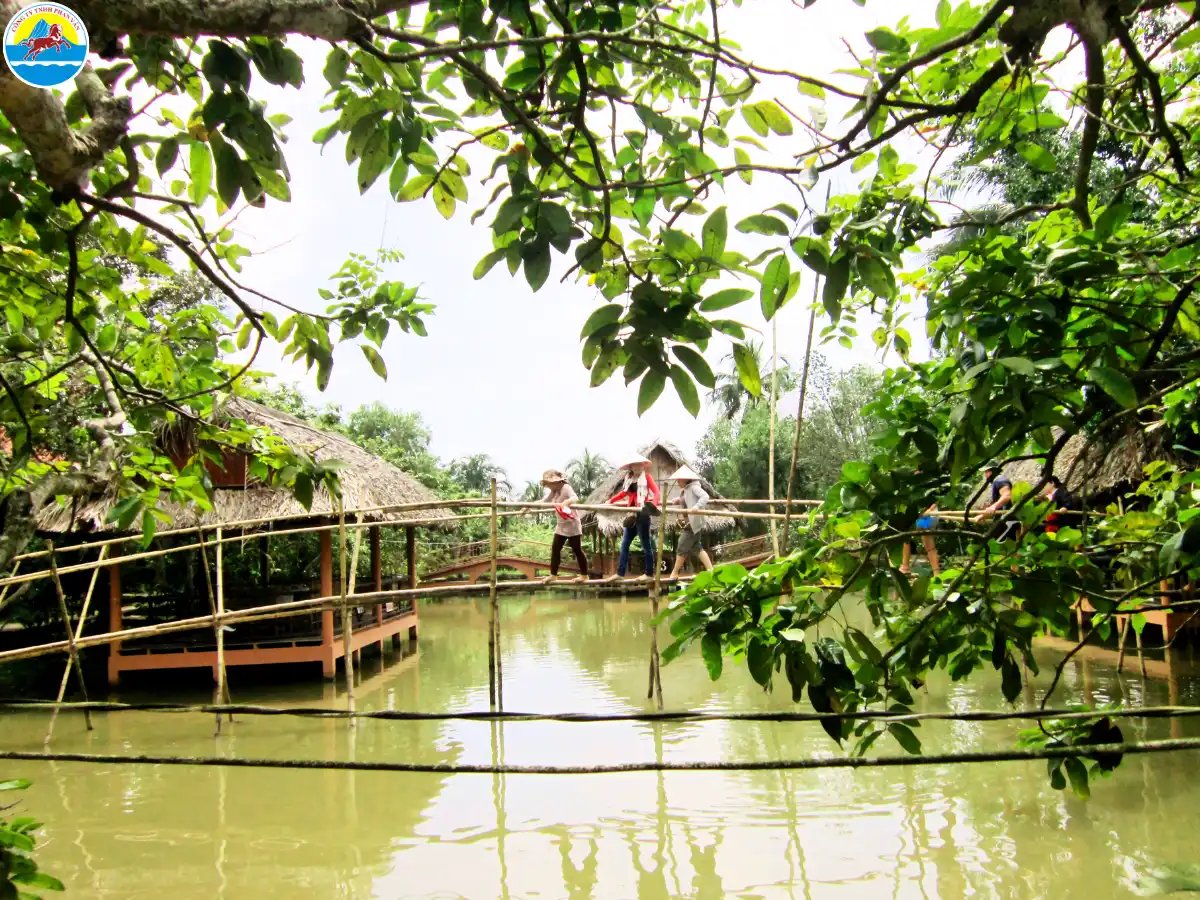 To make your trip more vibrant and memorable, don't hesitate to don a traditional 'bà ba' outfit and...