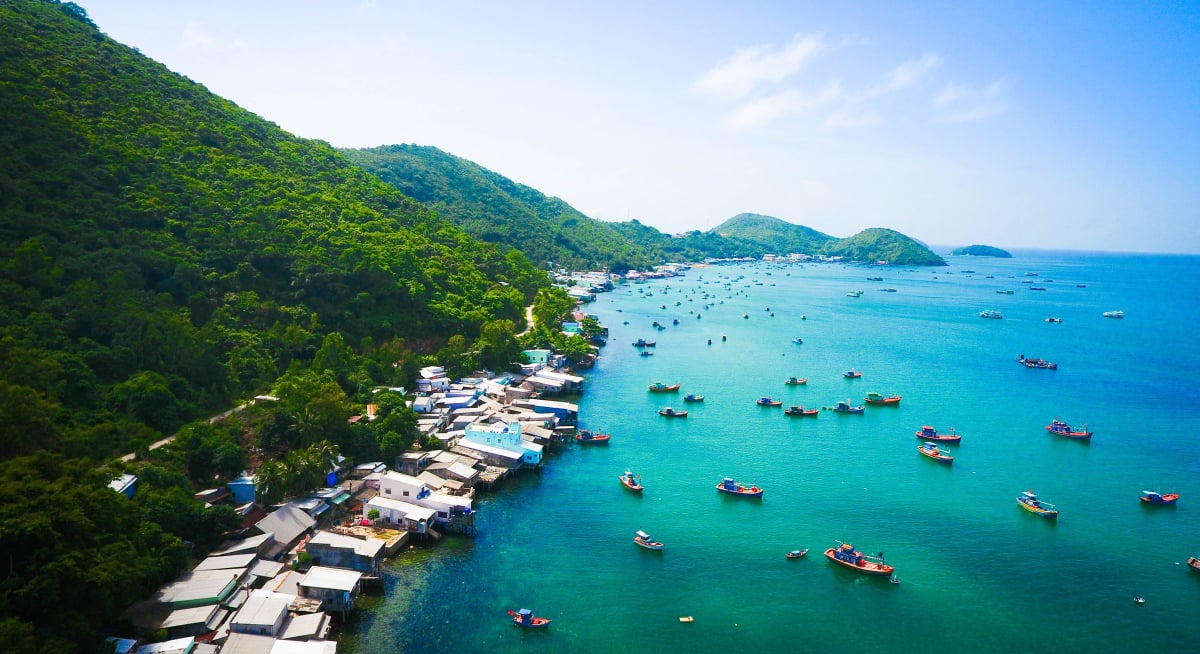 From Hon Lon, a 30-minute boat ride will take you to Hon Ngang, the most densely populated island in...