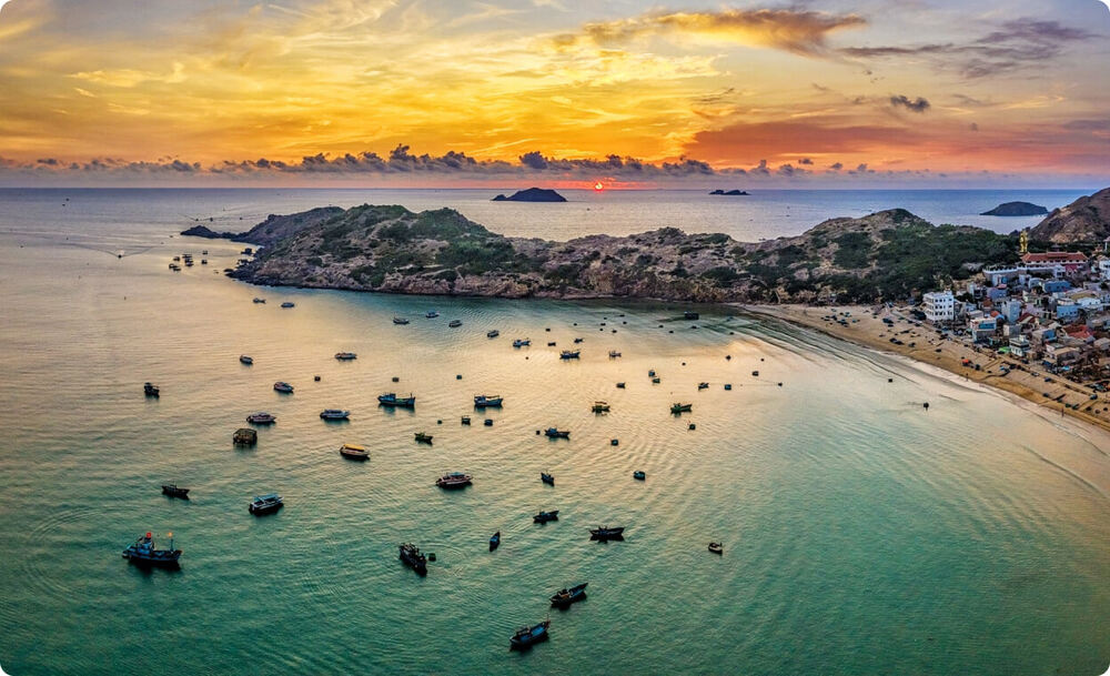 Nhơn Lý fishing village, the starting point for exploring Kỳ Co – Eo Gió, possesses a simple and int...