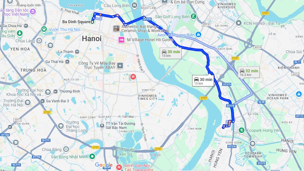 Nằm yên bình bên dòng sông Hồng lịch sử, Làng Gốm Bát Tràng không chỉ là một ngôi làng cổ kính mà cò...