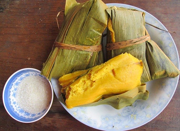 Mèn Mén, a simple yet vital dish, is the soul of every H'Mông meal in Mù Cang Chải. Made from plump,...