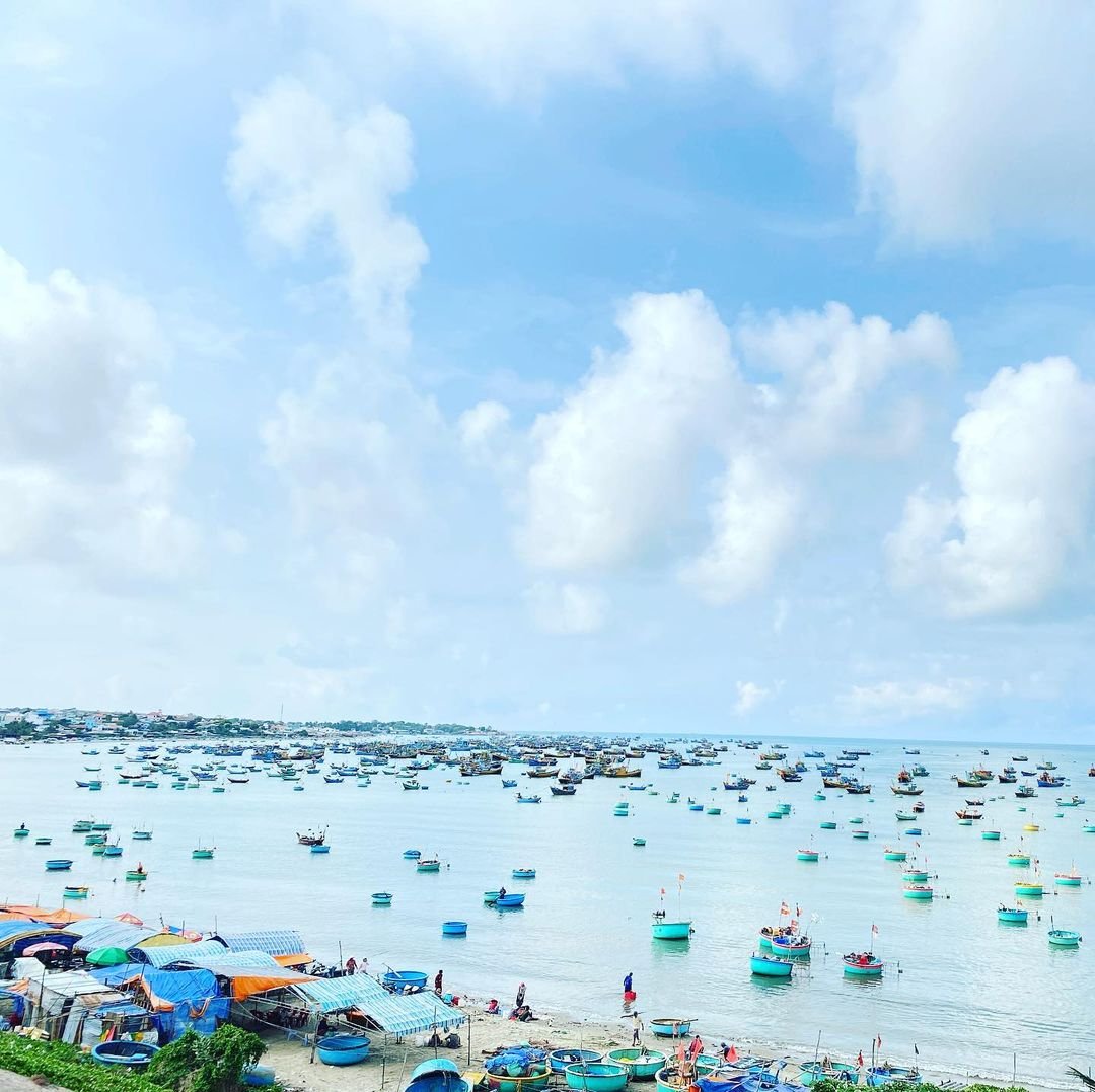 Mui Ne Fishing Village, located about 3km from the town, is where you can most vividly experience th...