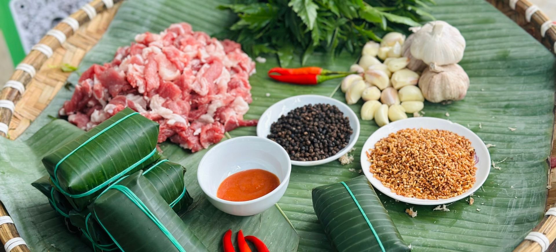 Have you tried Nem Chua Thanh Hoa yet? These charming little rolls wrapped in fresh banana leaves wi...