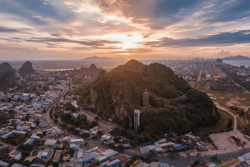 Legend has it that a fisherman, adrift at sea, was given a golden turtle’s claw to protect a dragon’...