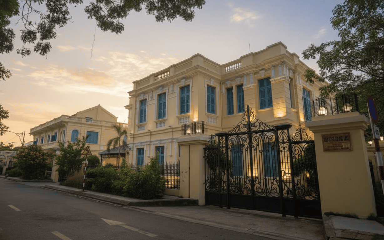 This magnificent villa was constructed between 1917 and 1919, designed by a French architect. All cr...