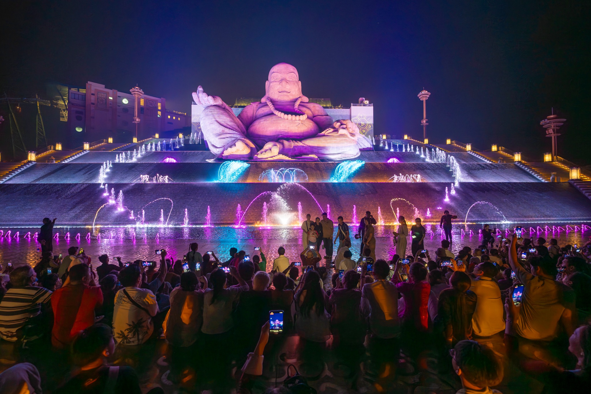 Especially in the evening, visitors will be treated to a vibrant water music performance right at th...