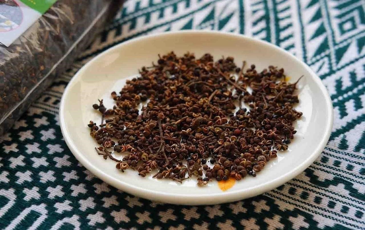 As your Pù Luông trip concludes, don't forget to bring back meaningful gifts for your loved ones. 'H...