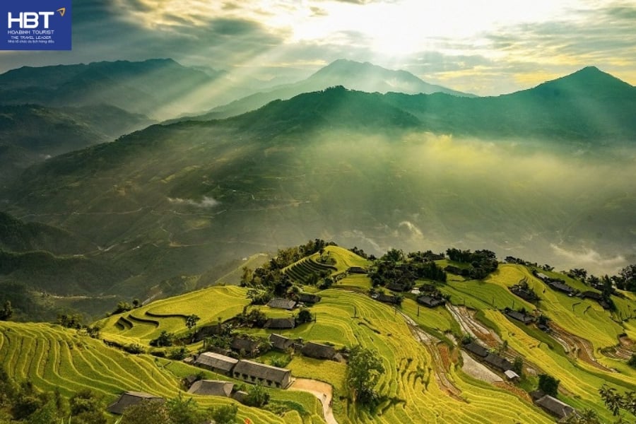 The terraced fields of Hoang Su Phi are not confined to a single spot but span across six communes: ...