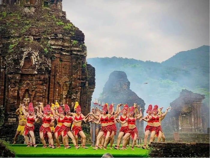 At My Son, visitors not only admire the architecture but also experience the Champa cultural atmosph...