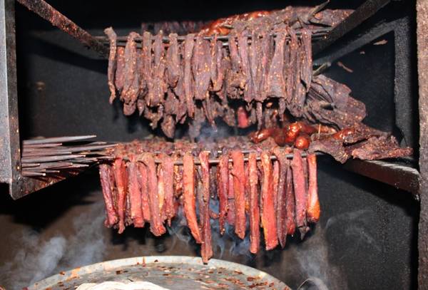 When savoring Smoked Buffalo Meat, simply tear the meat into small strips. It can be lightly warmed ...
