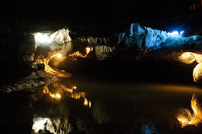 Hidden within the majestic Tướng Mountain range, Thiên Hà Cave is likened to a "galaxy within the mo...