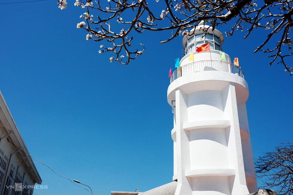 The Vung Tau Lighthouse, one of Vietnam's oldest lighthouses, stands proudly atop Núi Nhỏ, guiding s...